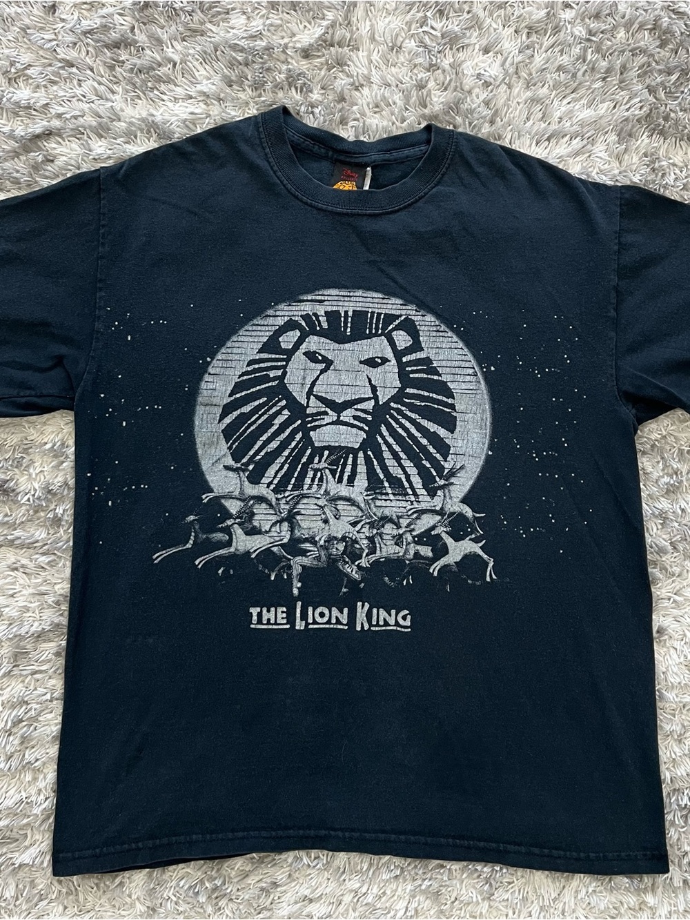 Disneys The Lion King  Broadway Musical T-Shirt Size Medium